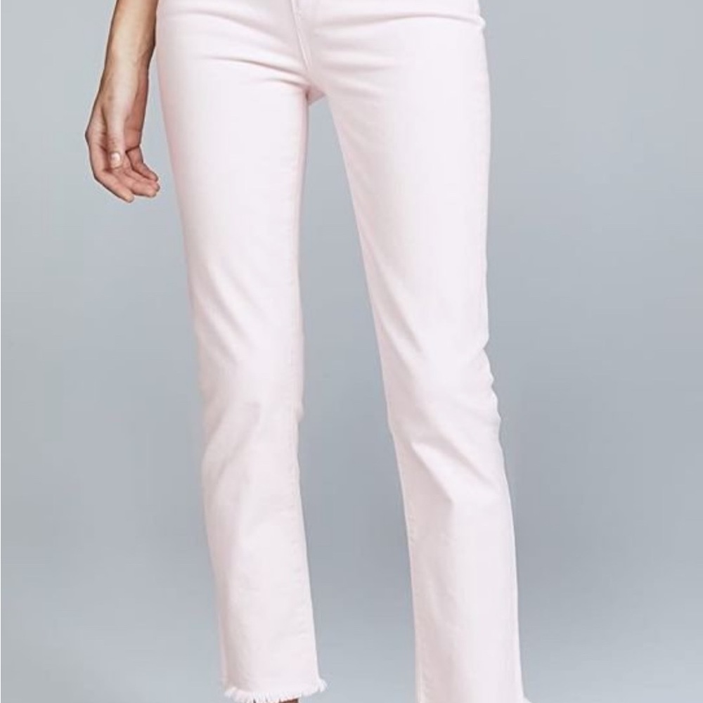 NWT Chic White Frayed Hem Jeans